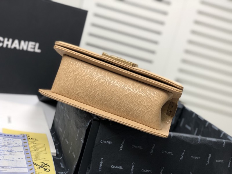 Chanel 018 3