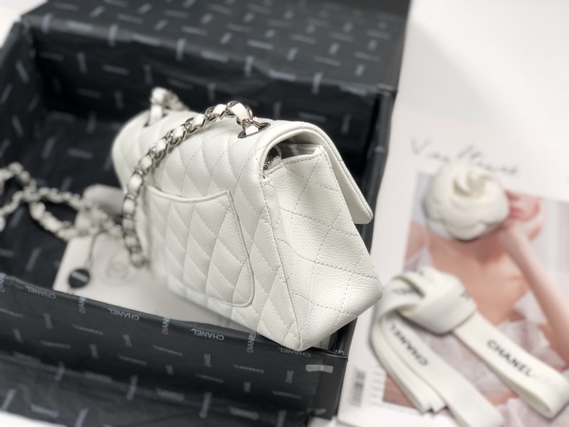 Chanel 025 3