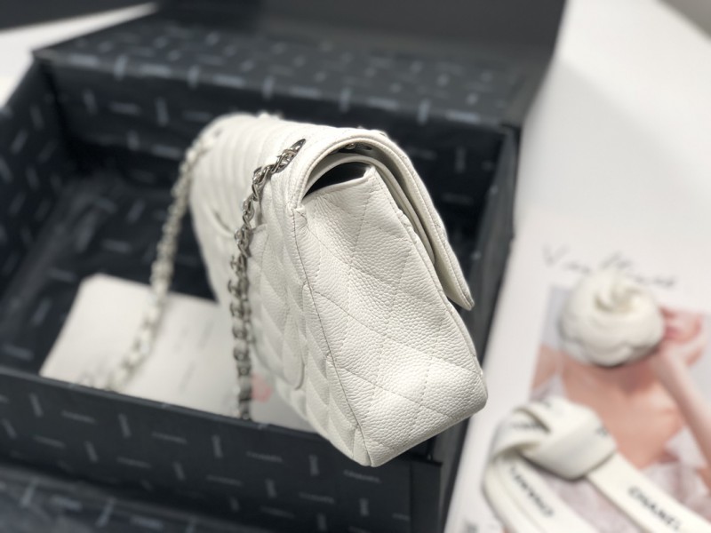 Chanel 104 3