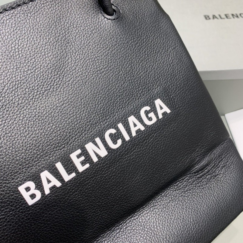 Balenciaga 093 4