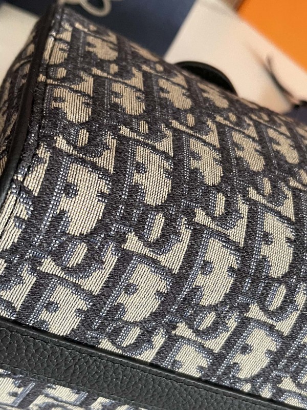Dior 051 4