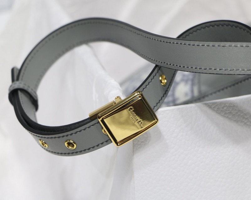 Dior 090 4