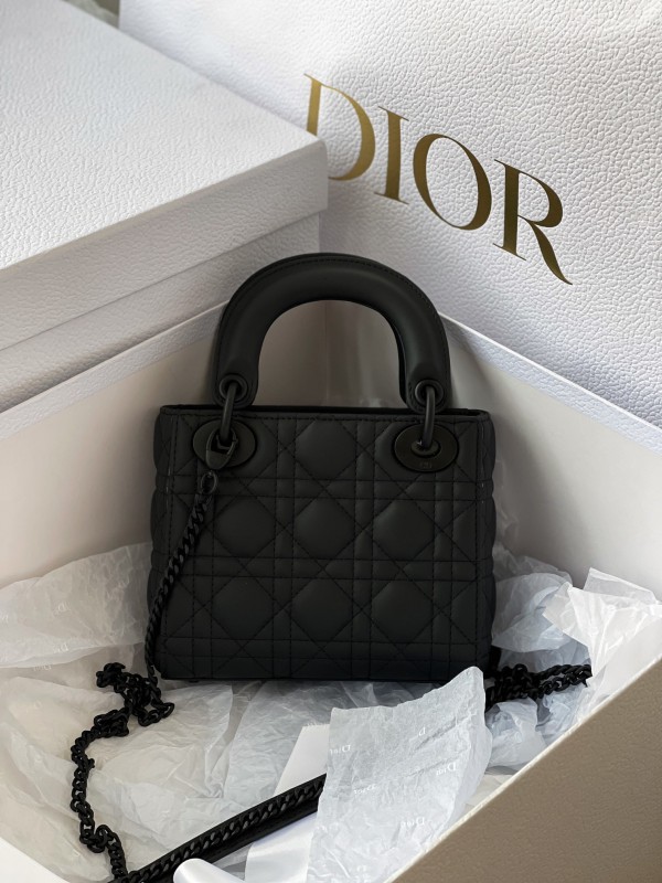 Dior 153 4