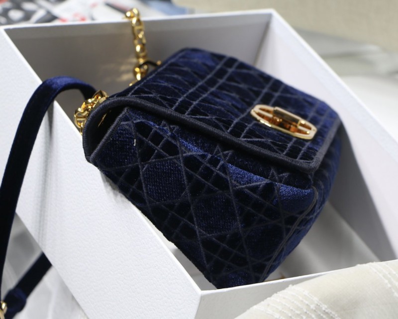 Dior 166 4