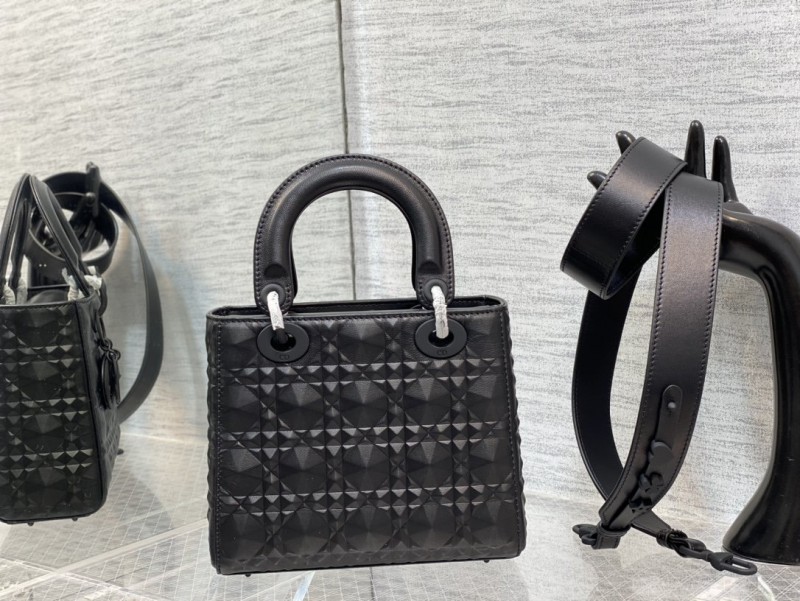 Dior 241 4