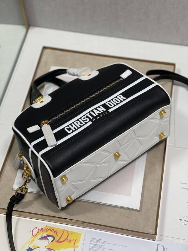 Dior 244 4