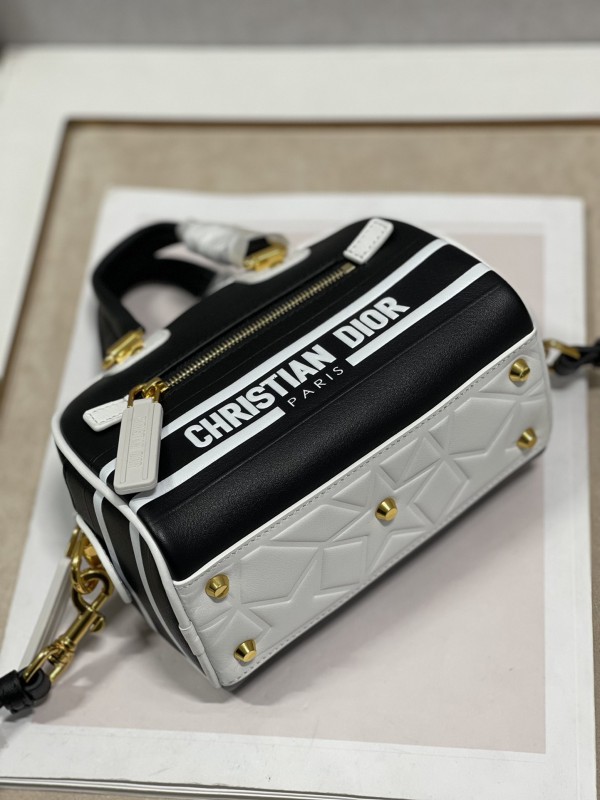 Dior 246 4