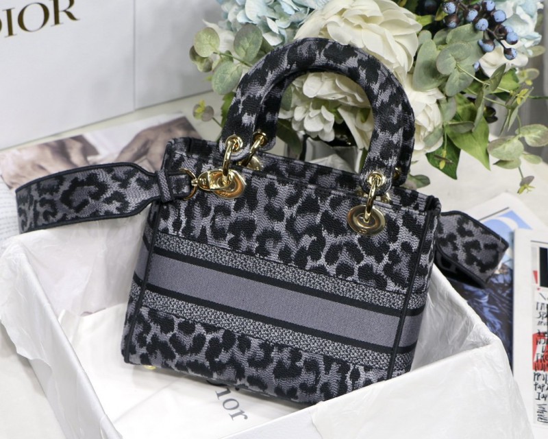 Dior 264 4