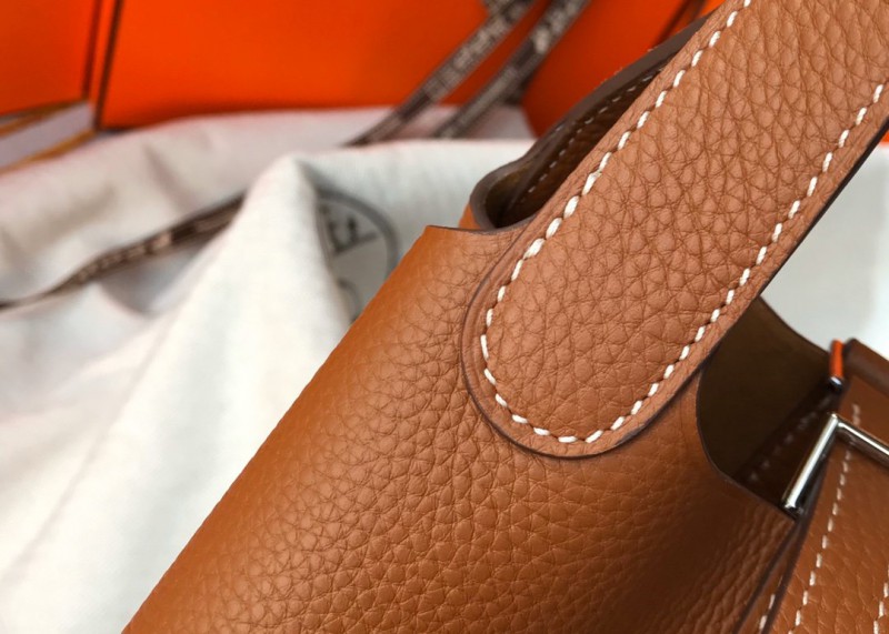 Hermes 022 4
