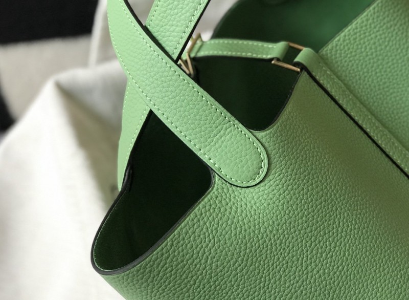 Hermes 035 4