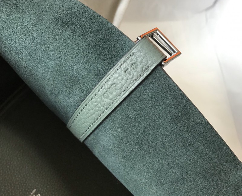 Hermes 048 4
