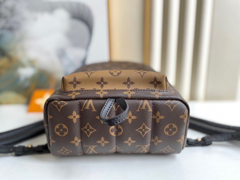 LV 081 4