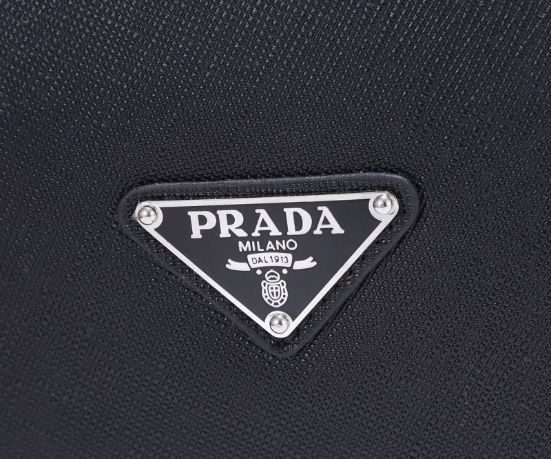 Prada 014 4