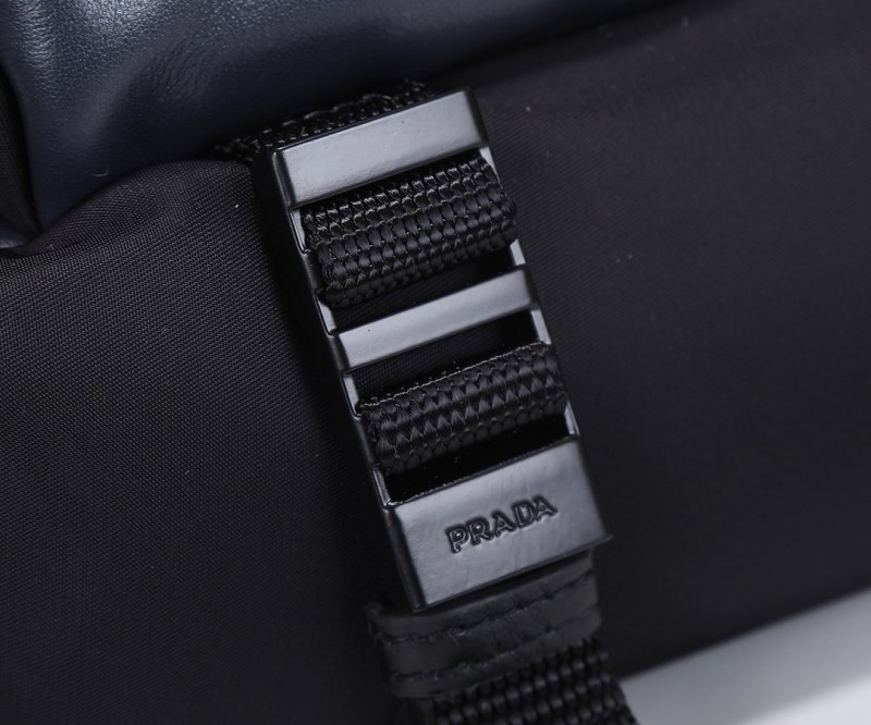 Prada 026 4