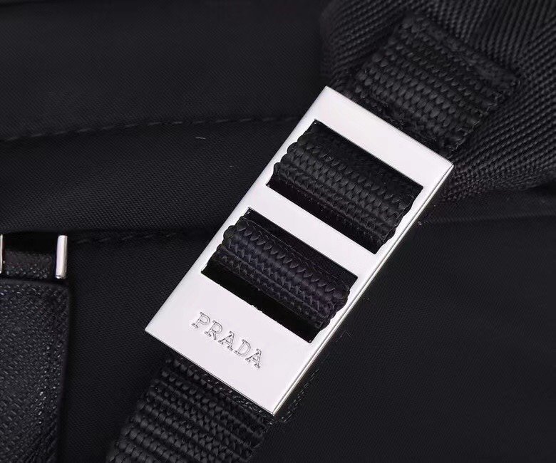 Prada 040 4