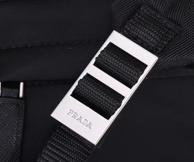 Prada 041 4