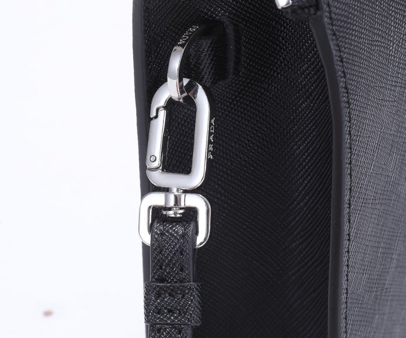 Prada 069 4