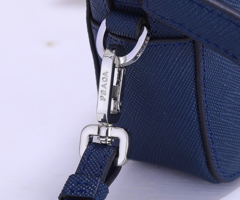 Prada 075 4