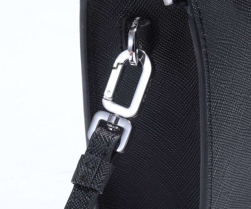 Prada 093 4