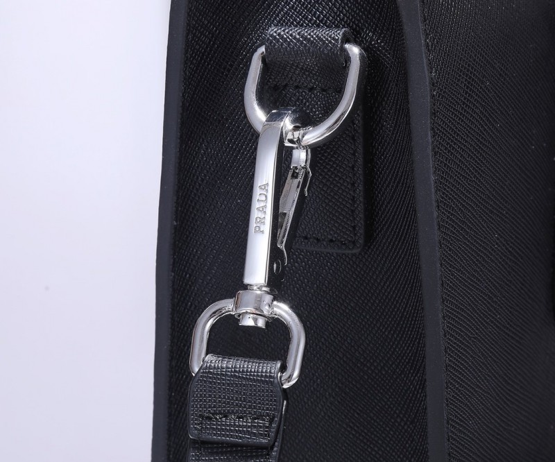 Prada 109 4