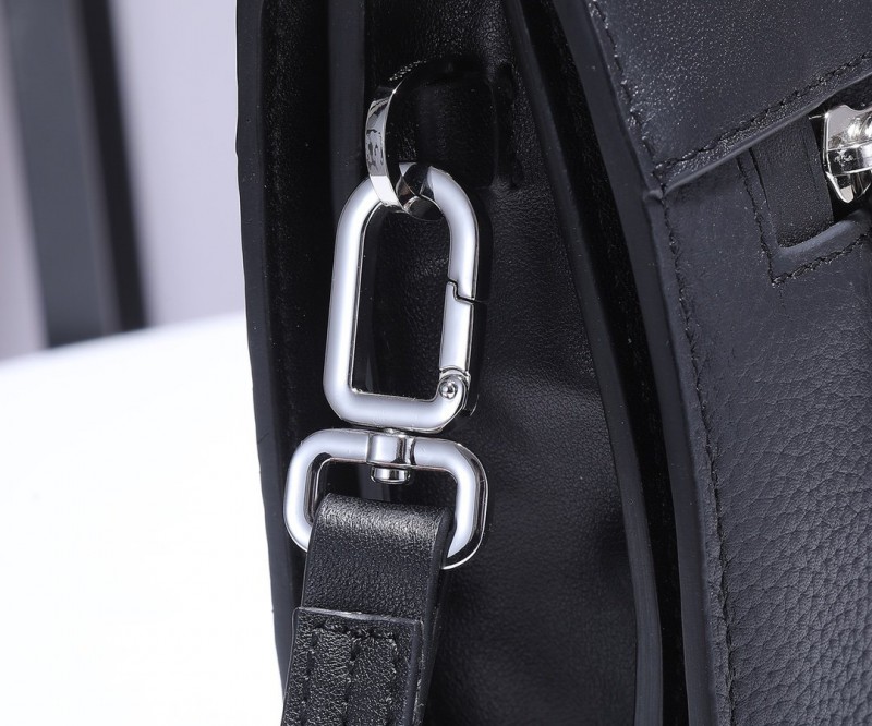 Prada 118 4
