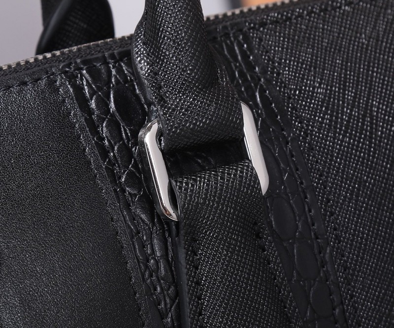 Prada 128 4