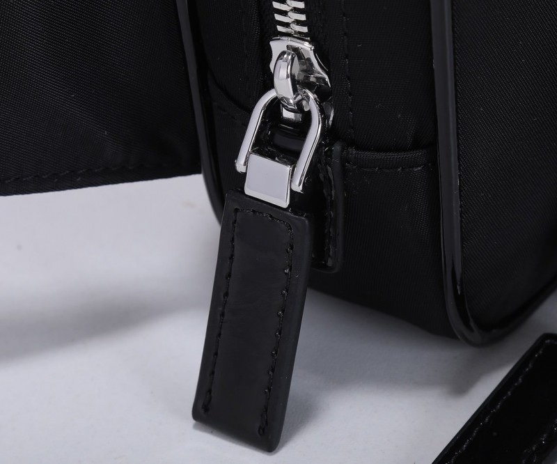 Prada 129 4
