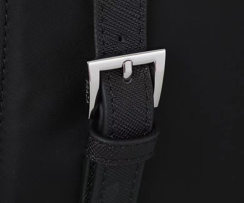 Prada 159 4