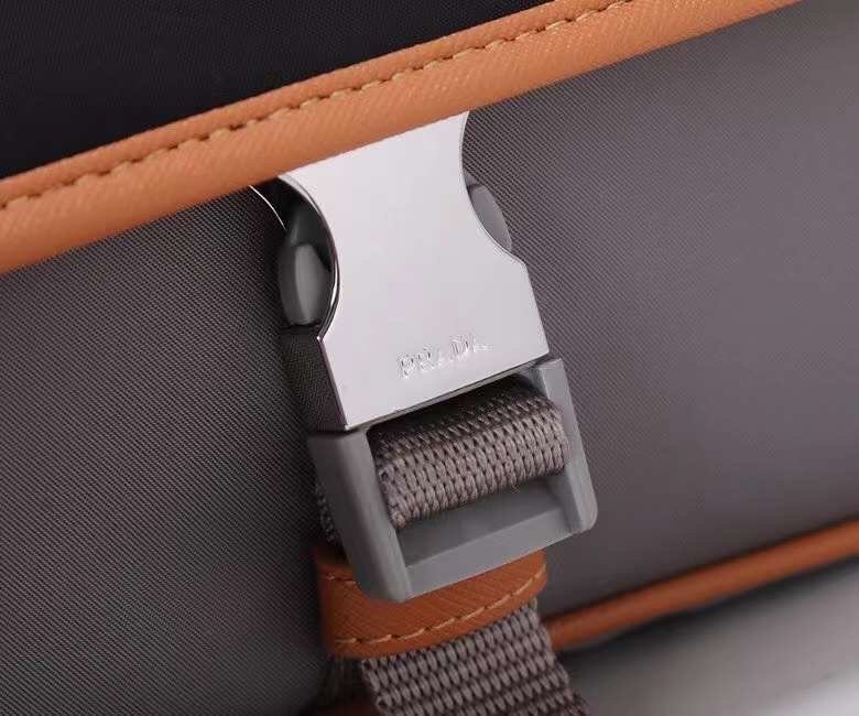 Prada 161 4