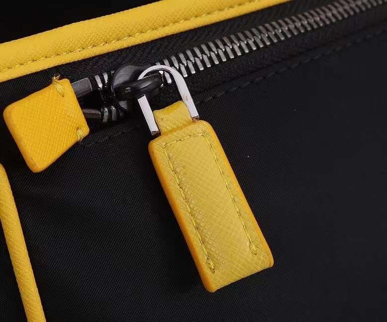 Prada 174 4