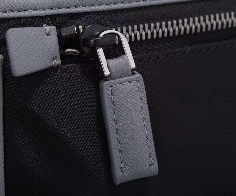 Prada 175 4