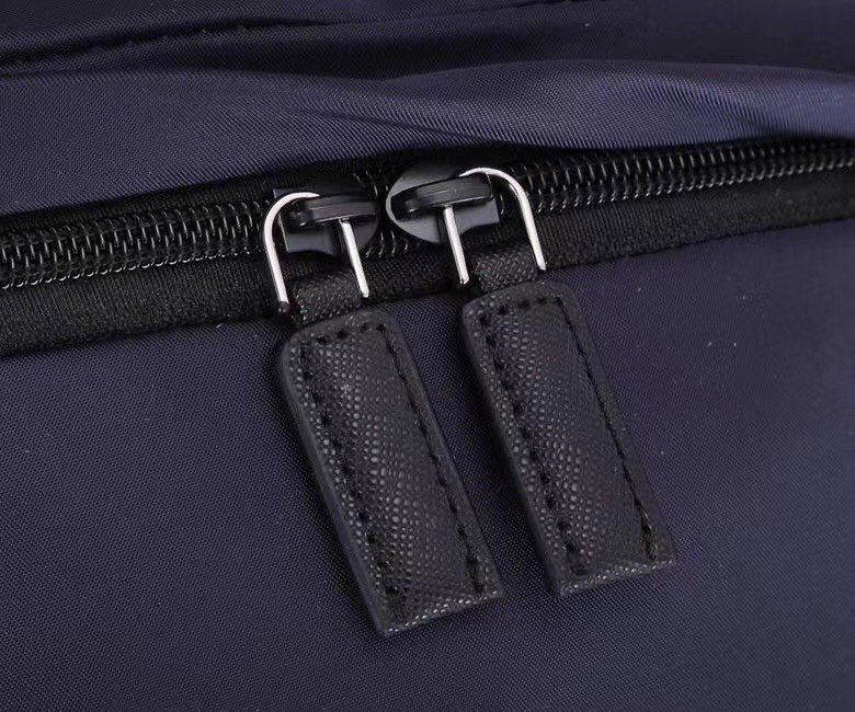 Prada 219 4