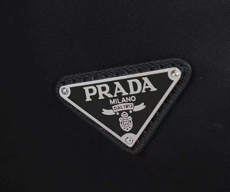 Prada 223 4