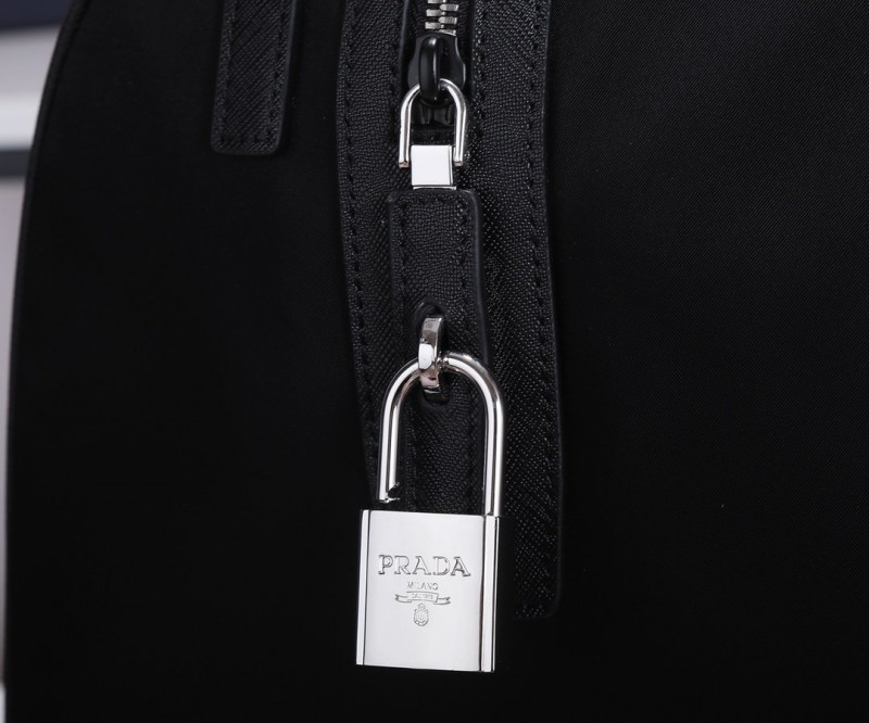 Prada 233 4