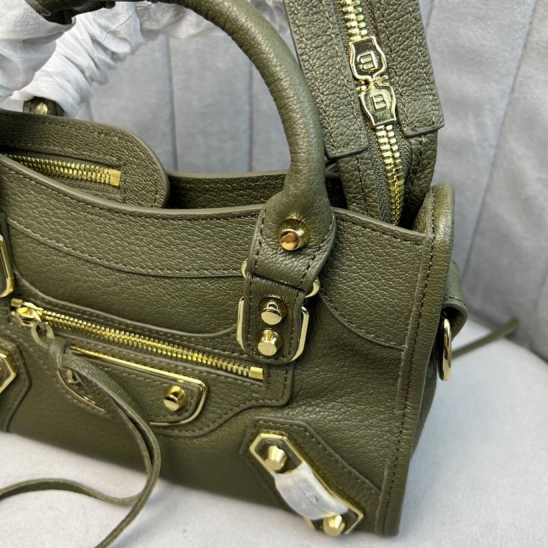 Balenciaga 032 4