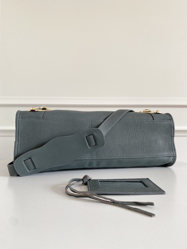 Balenciaga 058 4