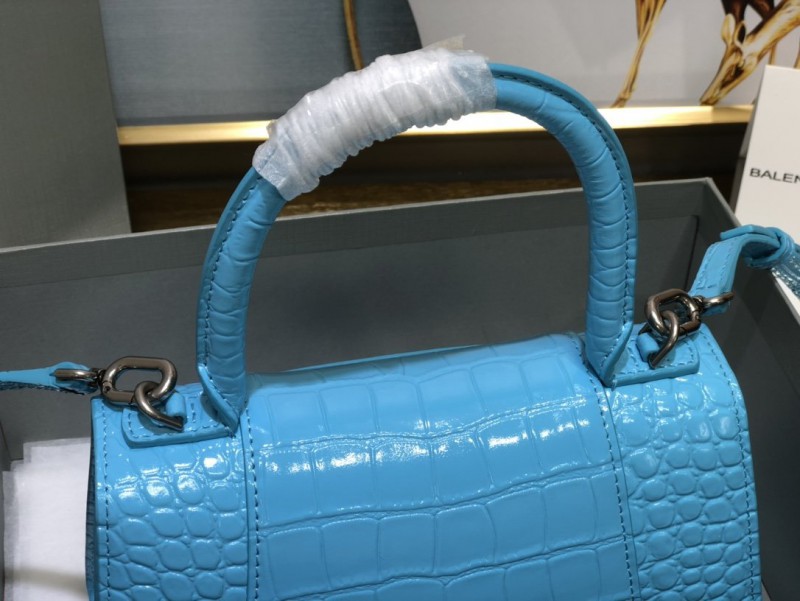 Balenciaga 104 4