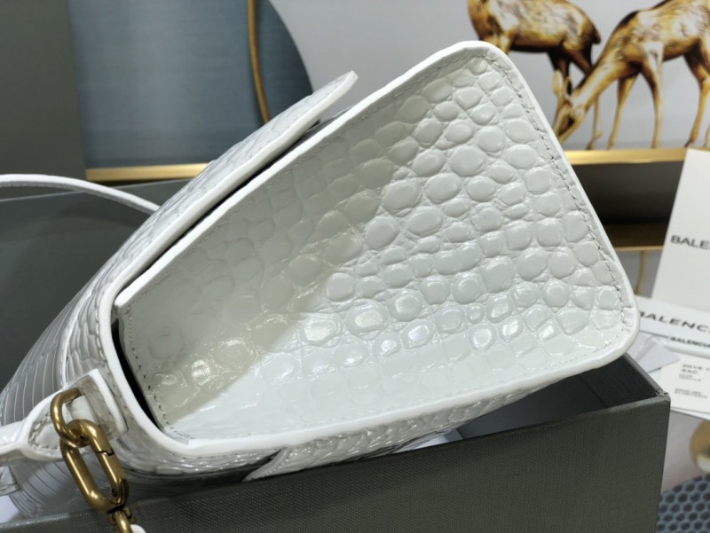 Balenciaga 108 4