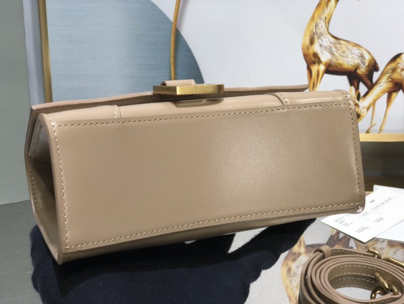 Balenciaga 113 4