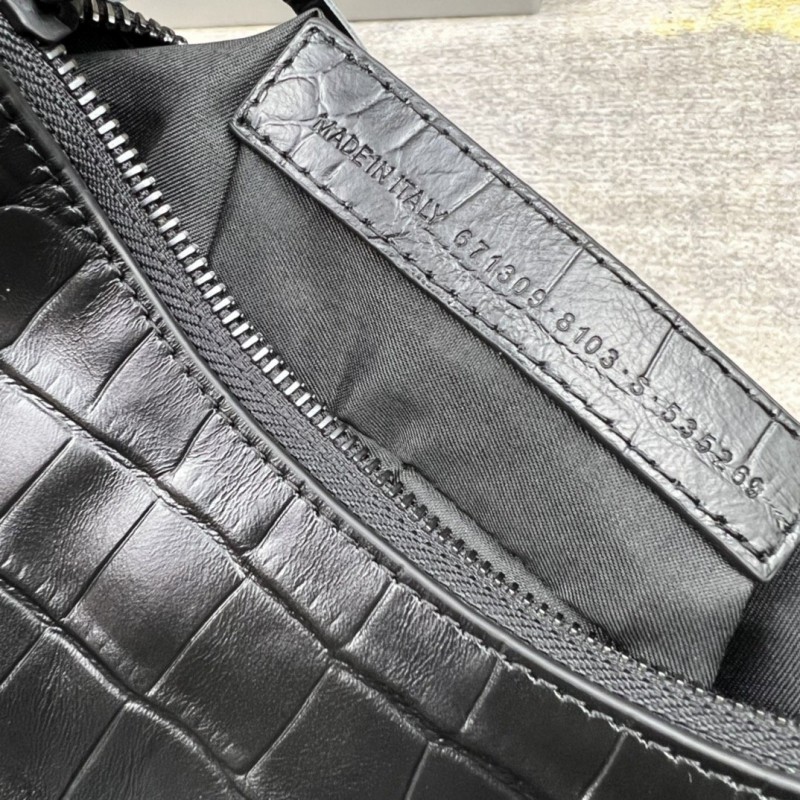 Balenciaga 119 4