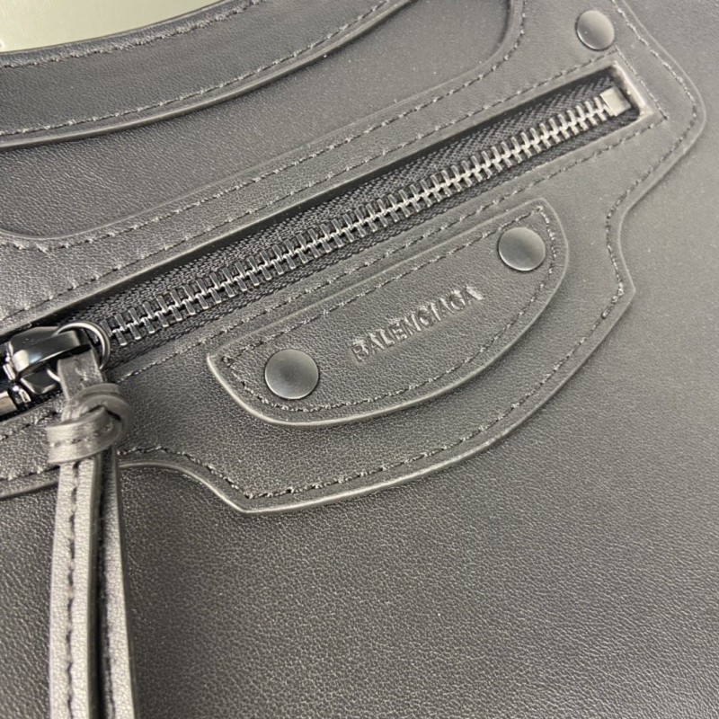 Balenciaga 120 4