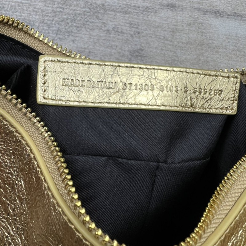 Balenciaga 135 4