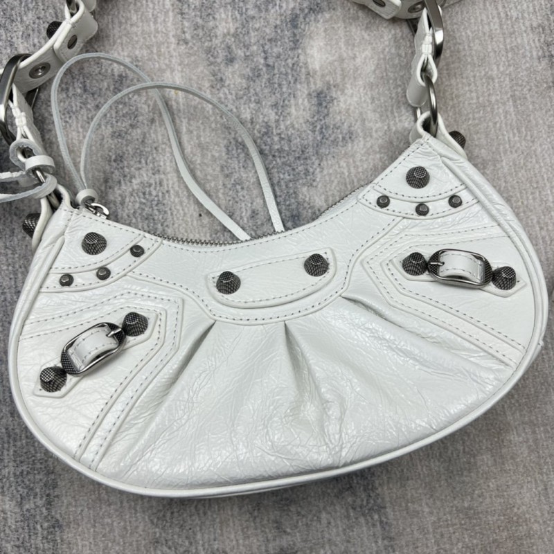 Balenciaga 139 4