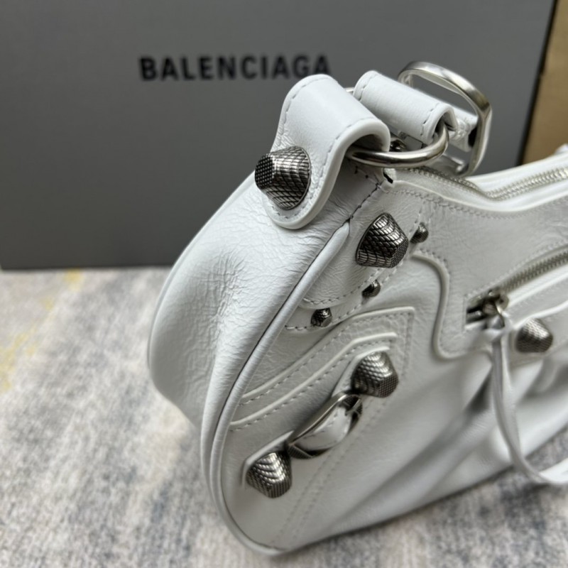 Balenciaga 147 4