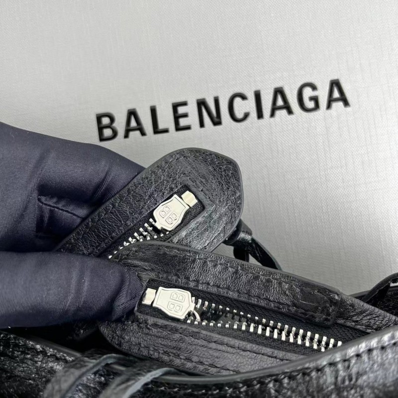 Balenciaga 148 4