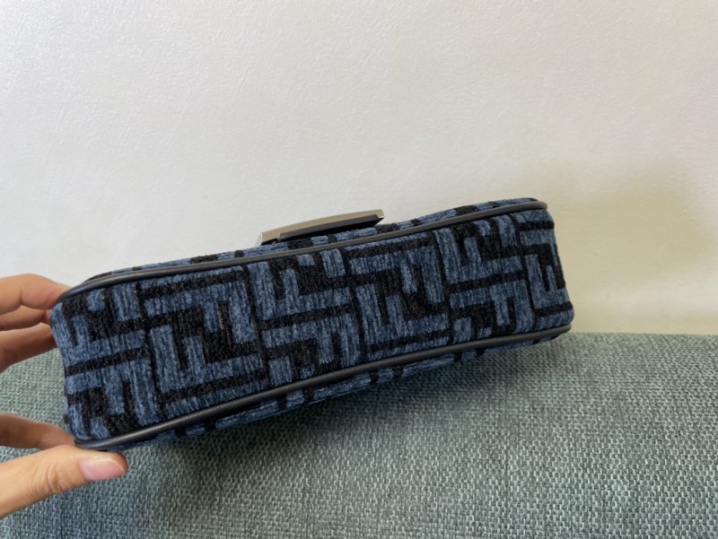 Fendi 017 4