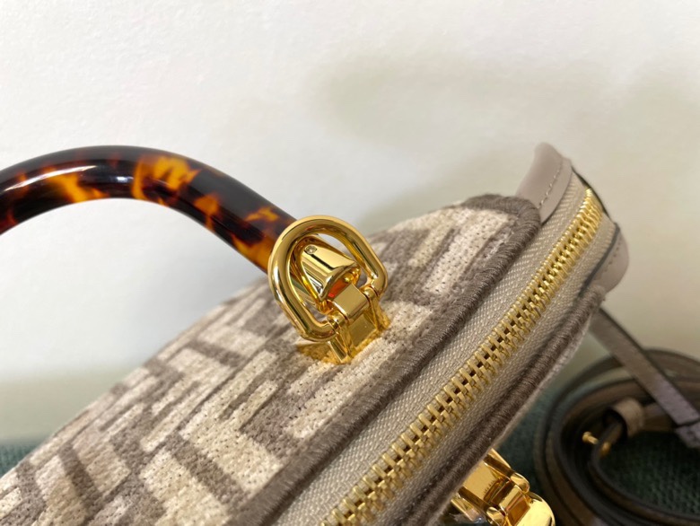 Fendi 025 4