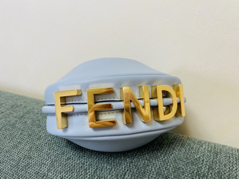 Fendi 027 4