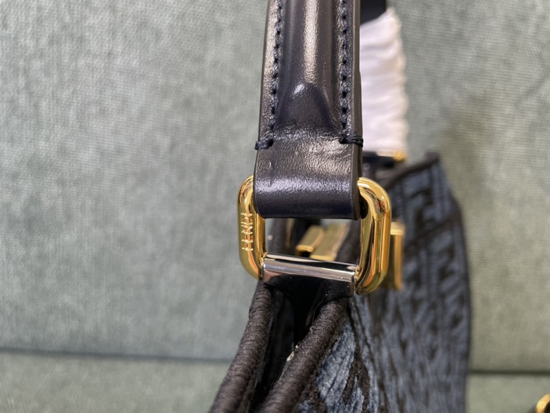 Fendi 064 4