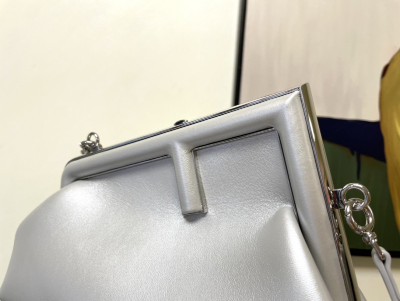 Fendi 069 4